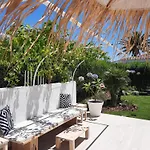 Villa Kika